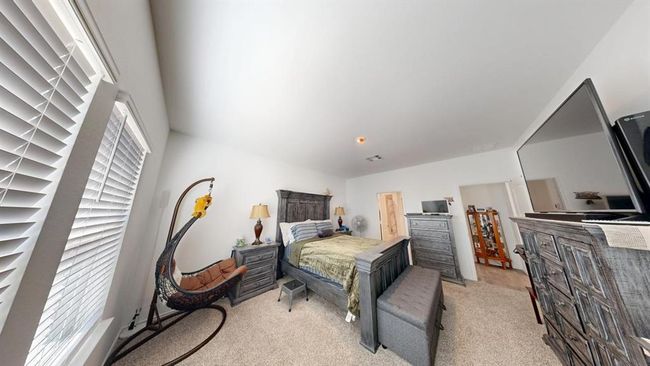 Spacious Master bedroom | Image 23