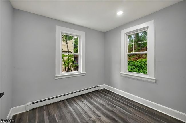 27 Berkeley Pl, Home with 7 bedrooms, 3 bathrooms and null parking in Bloomfield NJ | Image 25