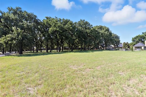 1901 Wanda Way, Arlington, TX, 76001-7033 | Card Image