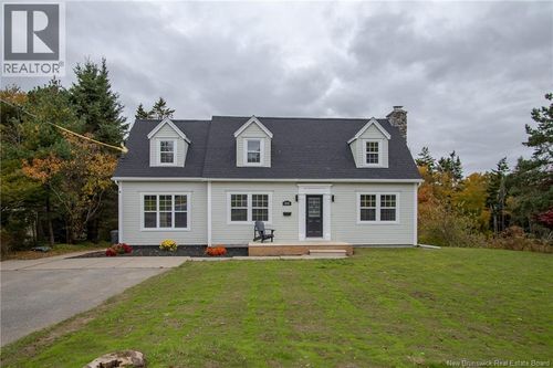 1018 Dever Rd, Saint John, NB, E2M4J3 | Card Image
