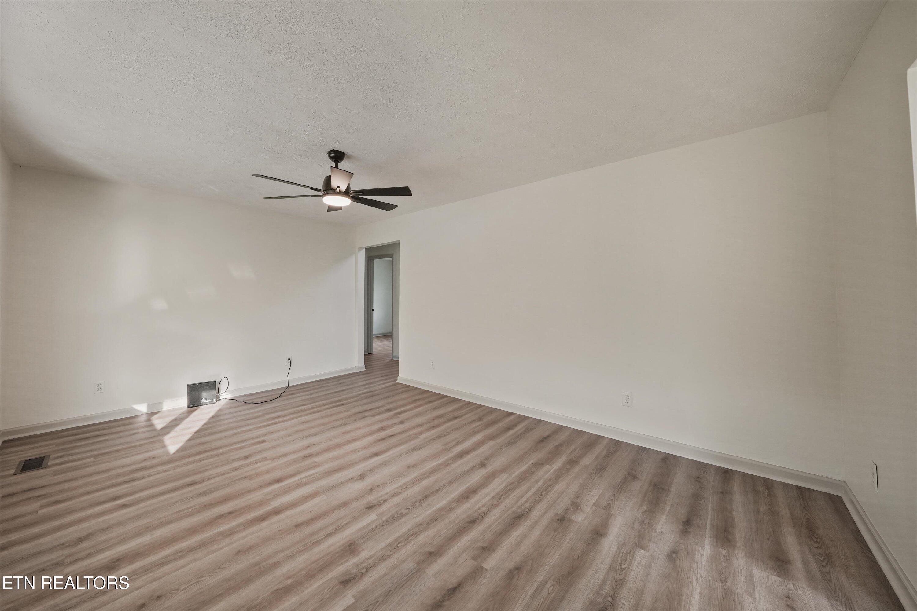 Residential in Luttrell 5