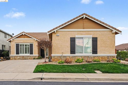 1014 Centennial Dr, Brentwood, CA, 94513-6981 | Card Image