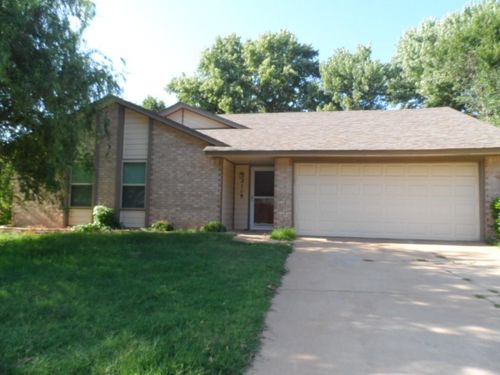 2119 Teresa Dr, Norman, OK, 73071-2473 | Card Image