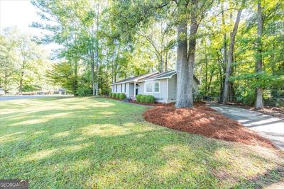 1027 N Plantation Parkway, House other with 3 bedrooms, 2 bathrooms and null parking in Macon GA | Image 2