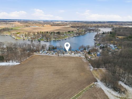 5671 N Stahl Rd, Monon, IN, 47959-8021 | Card Image