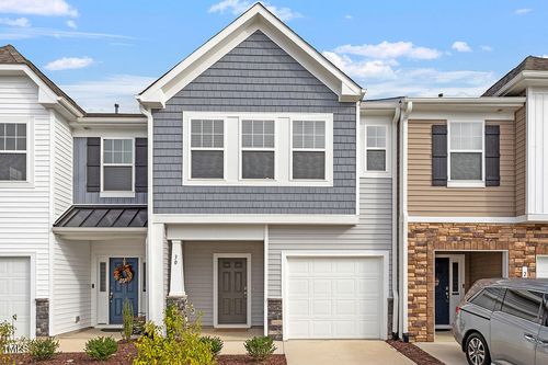 30 Snowshill St, Angier, NC, 27501-6295 | Card Image