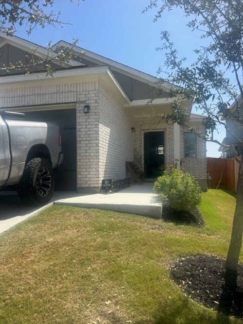 439 Spinnaker Loop, Kyle, TX, 78640-2594 | Card Image