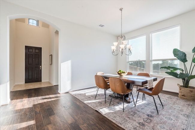 1689 Cool Spring Way, House other with 5 bedrooms, 4 bathrooms and 2 parking in Austin TX | Image 9