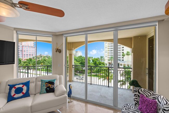 APT-505 - 2001 N Ocean Blvd, Condo with 2 bedrooms, 2 bathrooms and null parking in Fort Lauderdale FL | Image 11