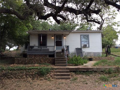 914 Macarthur St, Cuero, TX, 77954-2304 | Card Image