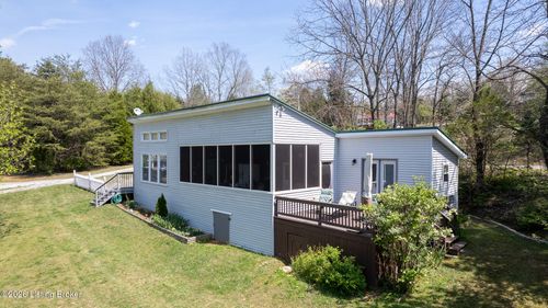 16 Lakeside Dr S, Falls Of Rough, KY, 40119-6711 | Card Image