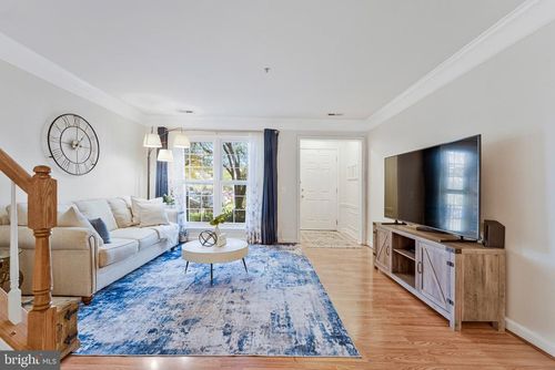 21789-21789 Baldwin Sq, STERLING, VA, 20164-1836 | Card Image