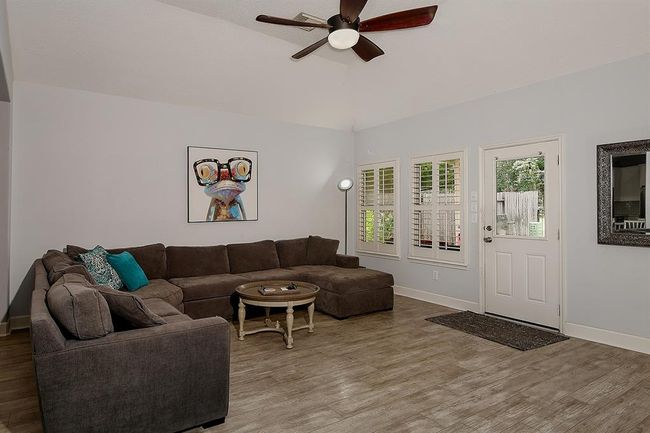 27519 Rebecca Field Ln, House other with 4 bedrooms, 2 bathrooms and 2 parking in Spring TX | Image 6