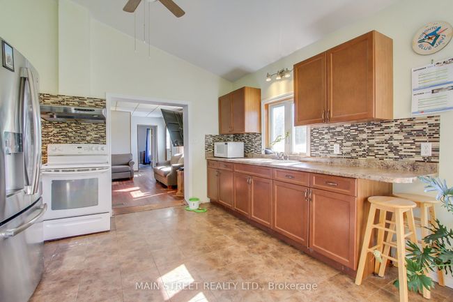 5984 3 Rd Line, House other with 4 bedrooms, 2 bathrooms and 15 parking in New Tecumseth ON | Image 6