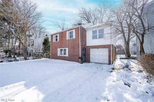 20900 Priday Ave, Euclid, OH, 44123-2621 | Card Image