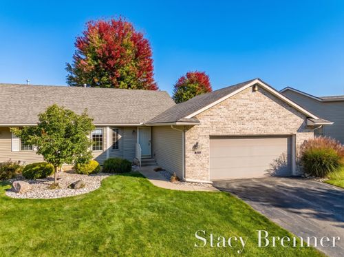 423 Falcon Dr, Wayland, MI, 49348-1352 | Card Image