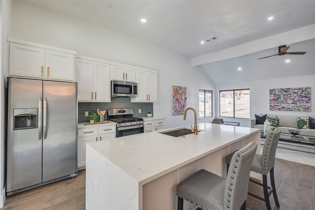 5607 Emrose Cir, House other with 3 bedrooms, 2 bathrooms and null parking in Dallas TX | Image 10