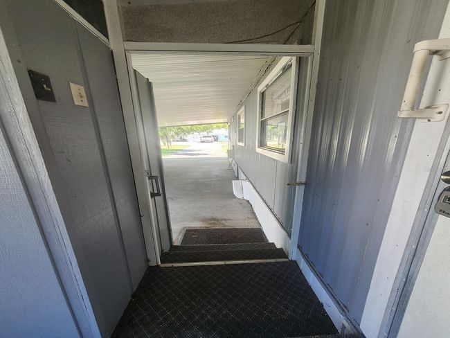 1069 Lemon St, House other with 2 bedrooms, 1 bathrooms and null parking in OKEECHOBEE FL | Image 8