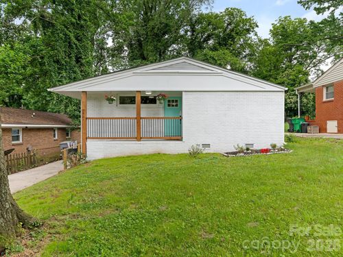 1831 Erie St, Charlotte, NC, 28216-4880 | Card Image