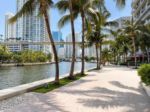 3704-185 Sw 7th St, Miami, FL, 33130-2990 | Card Image