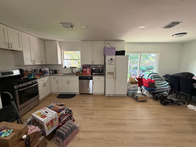 3318 Cedarcrest Dr, House other with 3 bedrooms, 2 bathrooms and 3 parking in Pasadena TX | Image 7
