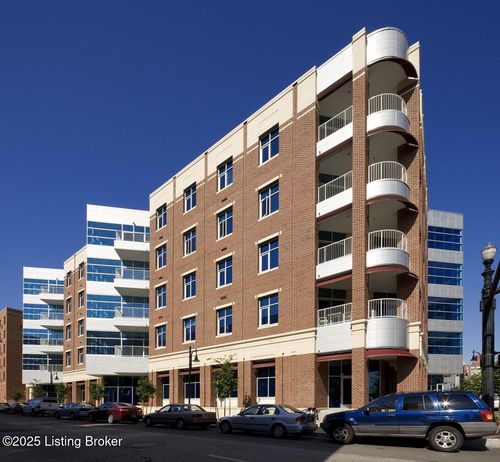 unit-221-324 E Main St, Louisville, KY, 40202-1287 | Card Image