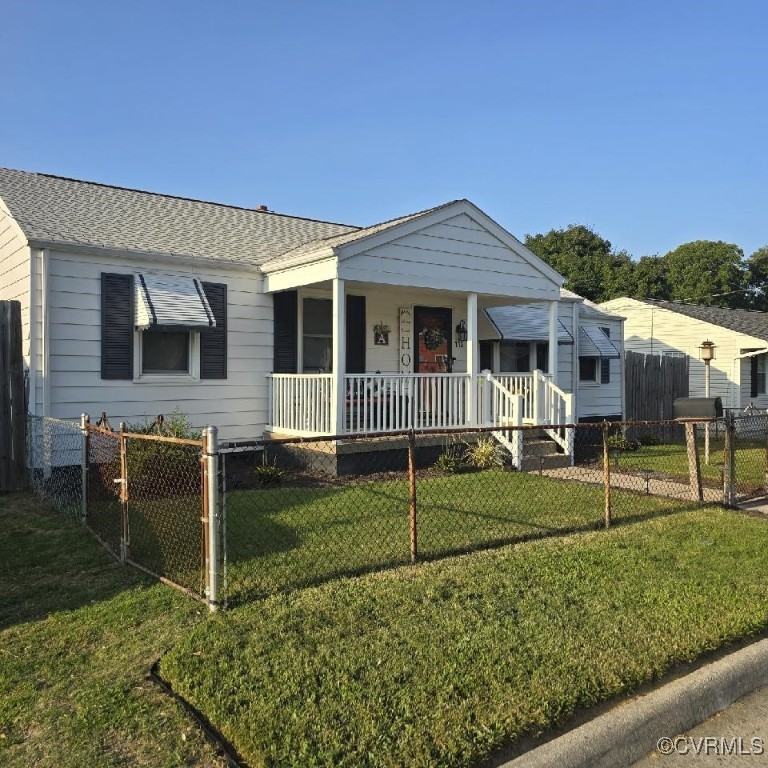 Hargrave Ave, Colonial Heights, VA 23834
