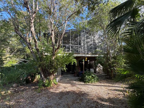 110 Artic Ave, Tavernier, FL, 33070-2954 | Card Image