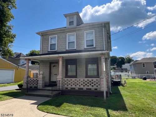 370 Pursel St, Phillipsburg, NJ, 08865-3451 | Card Image