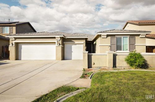 5508 Mesto Way, Bakersfield, CA, 93313-9594 | Card Image