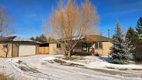 334 Catherine Ln, Salmon, ID, 83467-4602 | Card Image