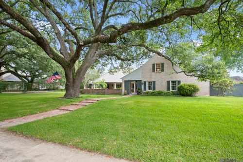 2825 Mccarroll Dr, Baton Rouge, LA, 70809-1110 | Card Image