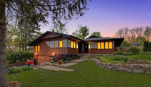 2 Walton Pl, Normal, IL, 61761-4056 | Card Image