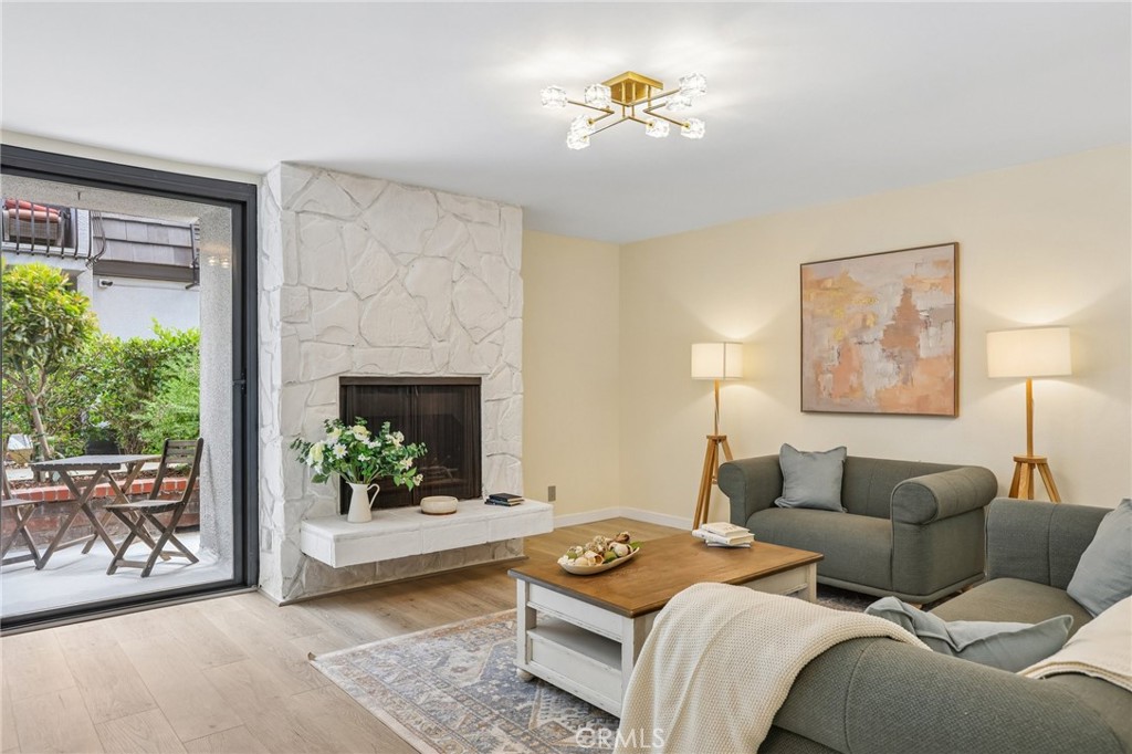 Residential in Playa Del Rey 5