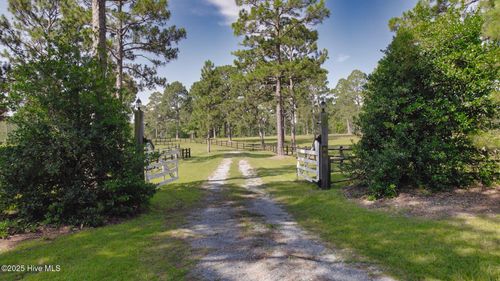 2541 Lakebay Rd, Vass, NC, 28394-9698 | Card Image