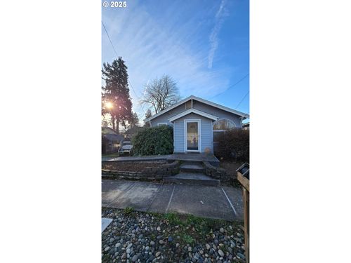 1918 Se 6th Ave, Camas, WA, 98607-2204 | Card Image