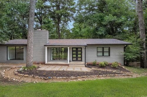 16 Robinwood Drive, Little Rock, AR, 72227 | Card Image
