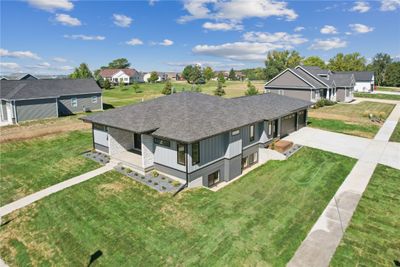 5112 Scenic View Court Sw, House other with 3 bedrooms, 2 bathrooms and null parking in Cedar Rapids IA | Image 2