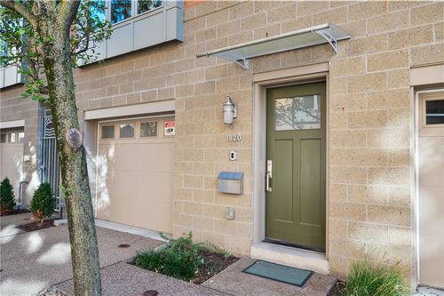 1820 Merriman Way, Pittsburgh, PA, 15203-1978 | Card Image