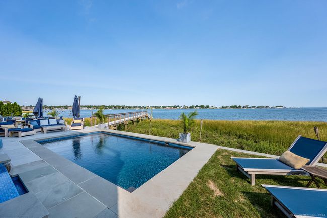 72 Shorefront Park, House other with 4 bedrooms, 7 bathrooms and 2 parking in Norwalk CT | Image 4
