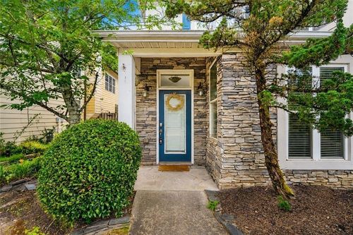 1366 Brookhaven Village Cir Ne, Brookhaven, GA, 30319-4095 | Card Image