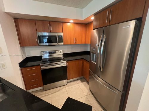 apt-812-3410 Pinewalk Dr N, Margate, FL, 33063-9332 | Card Image