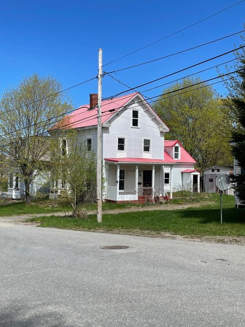 52 Church St, Calais, ME, 04619-1628 | Card Image