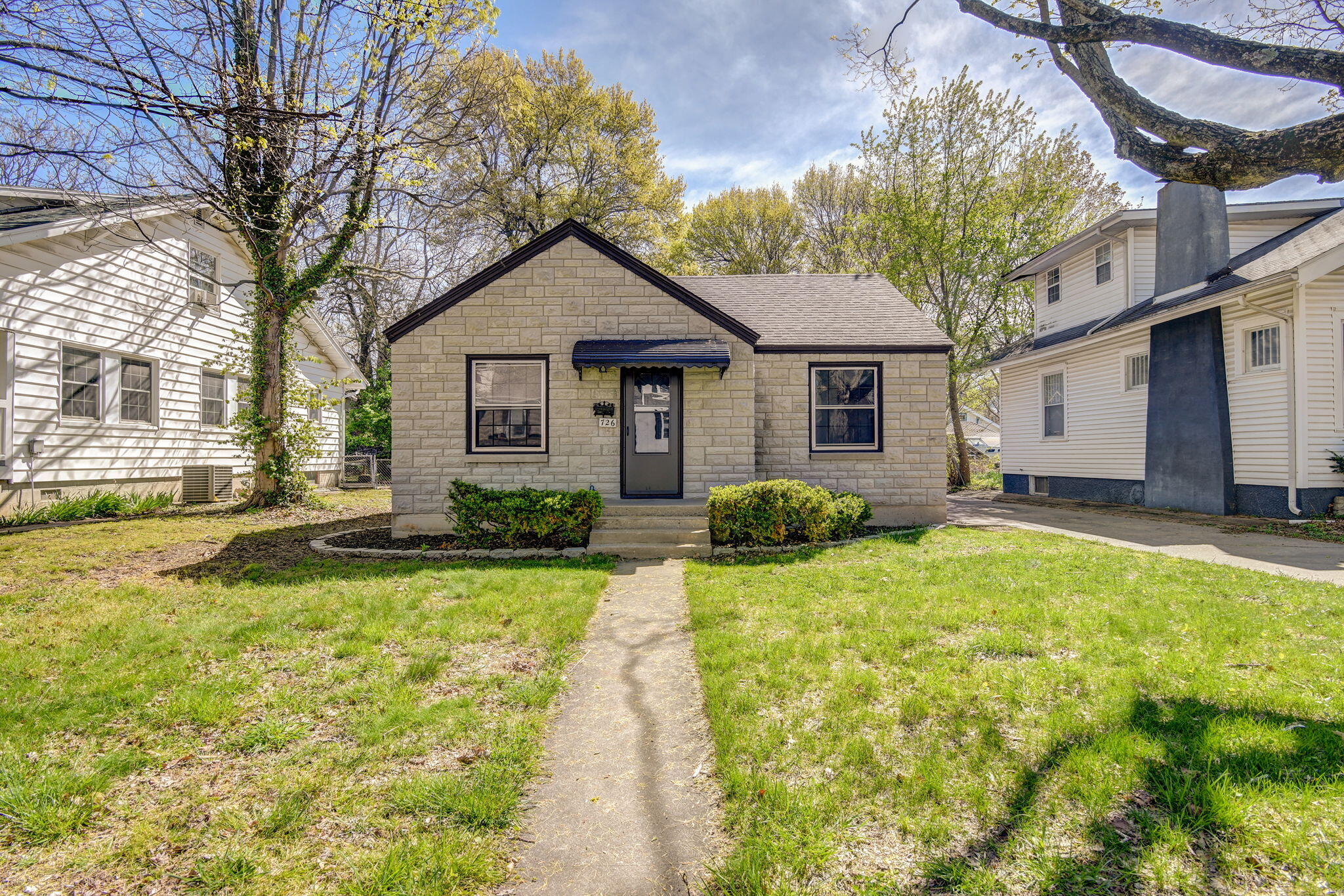 Mccann Ave, Springfield, MO 65804