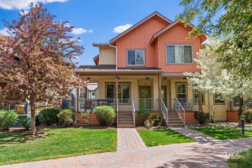 841 Heartland Way, Hailey, ID, 83333-5007 | Card Image