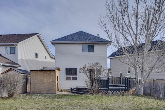117 Coral Springs Mews Ne, Home with 3 bedrooms, 3 bathrooms and 2 parking in Calgary AB | Image 33