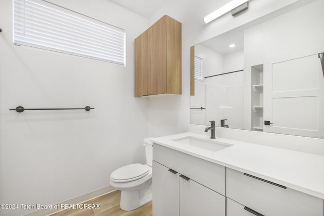 F204 - 201 E Ross Ave Avenue, Condo with 2 bedrooms, 2 bathrooms and null parking in Driggs ID | Image 17