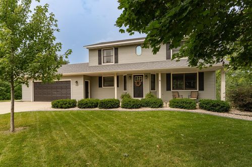 937 1st Ave Nw, Byron, MN, 55920-1411 | Card Image
