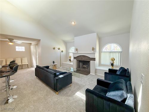 2080-3145 E Flamingo Rd, Las Vegas, NV, 89121-4352 | Card Image