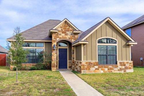 2020 Turning Leaf Dr, Bryan, TX, 77807-5117 | Card Image